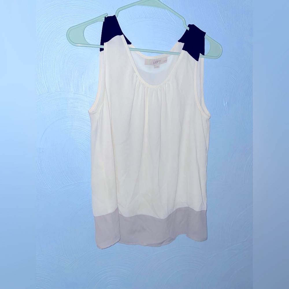 Women’s Medium Petite White/Black Minimalist Sleeveless Blouse